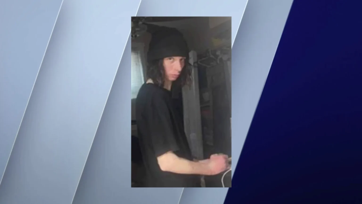 Chicago Police Searching for Missing 21-Year-Old Jaden Kinnett